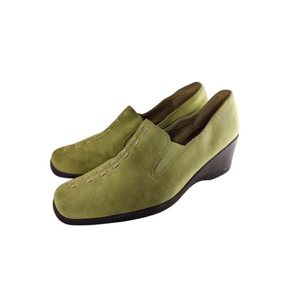 Vintage 90s Green suede wedge heel sz 8 - Picture 1 of 8